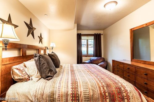 3382 Westview Trl, Park City UT 84098-6342 exterior