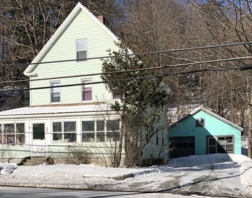 1063 Main St, Royalston, MA 01331-2504
