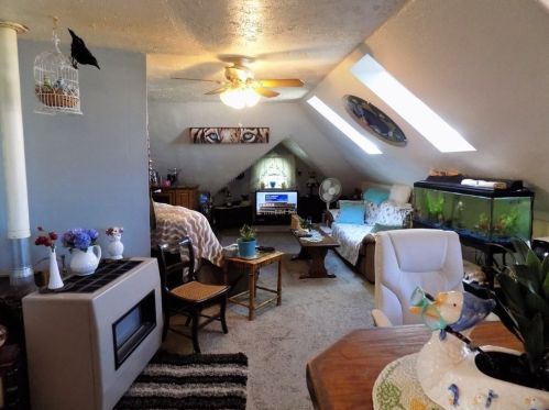 724 Brock Ave, New Bedford MA 02744-2356 exterior