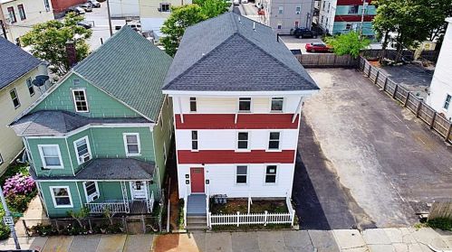 12 Lyon St, Worcester MA 01604-3622 exterior