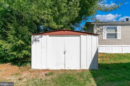 112 Cardinal Ave, West Deptford NJ  08051-1385 exterior