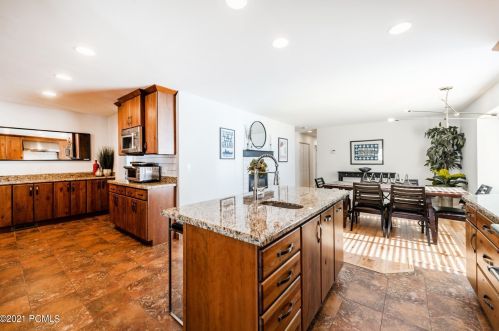 160 Parkview Dr, Park City UT 84098-5149 exterior