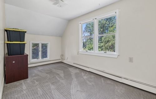 4 Pinegrove Rd, Hingham MA 02043-3923 exterior