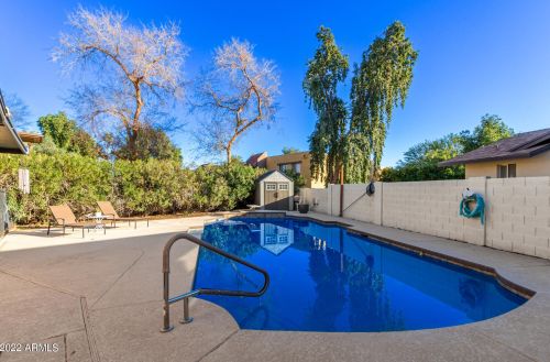 3220 Cinnabar Ave, Phoenix AZ 85020-1815 exterior