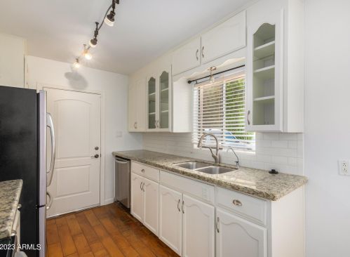 6031 17th St, Phoenix AZ  85016-1807 exterior