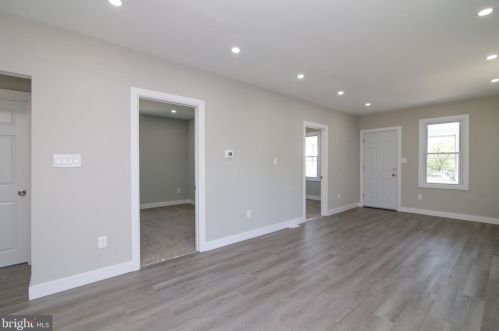 126 Billings Ave, West Deptford NJ  08066-2223 exterior