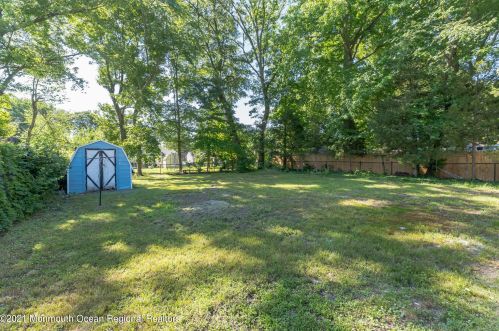 720 Carter Ave, West Deptford NJ  08096-1468 exterior