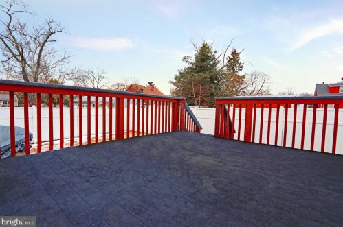 420 Pennsylvania Ave, West Deptford NJ 08063-1223 exterior