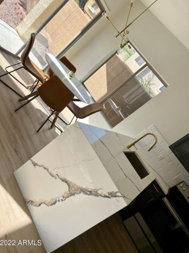 21860 41st St, Phoenix AZ  85050-7236 exterior