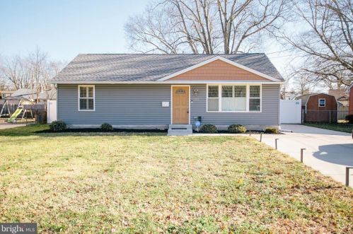 1489 Delsea Dr, West Deptford, NJ 08096-4145