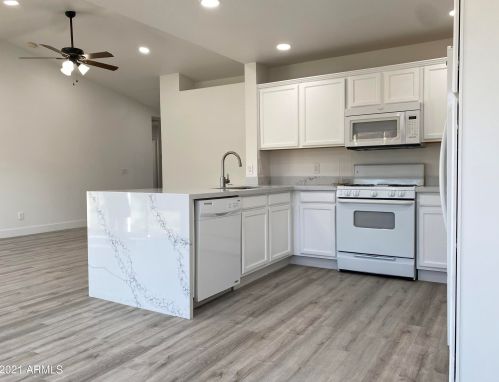 8418 Berkeley Rd, Phoenix AZ  85037-4146 exterior