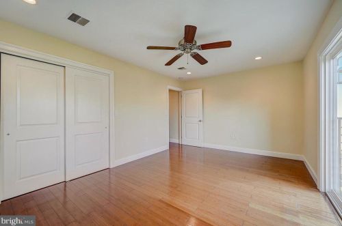 985 6th St, Philadelphia PA  19123-1405 exterior