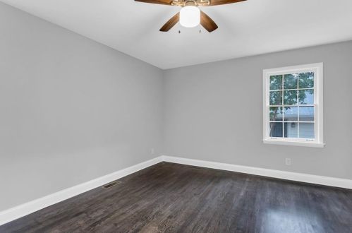 2022 Deren Way, Atlanta GA  30345-3710 exterior