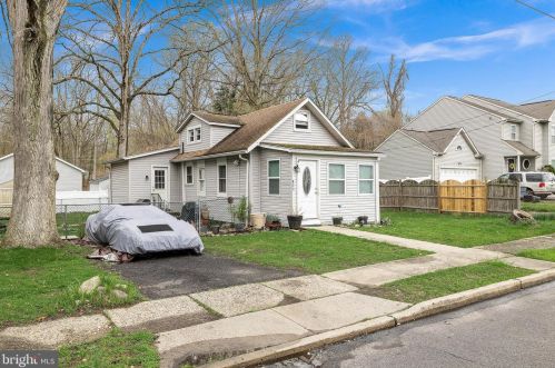 617 2nd Ave, West Deptford, NJ 08096-6613