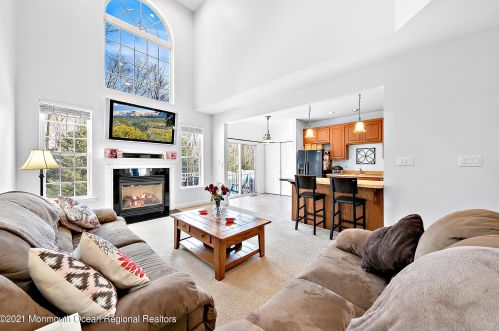 19 Brookfield Dr, Jackson Twp NJ 08527-3865 exterior