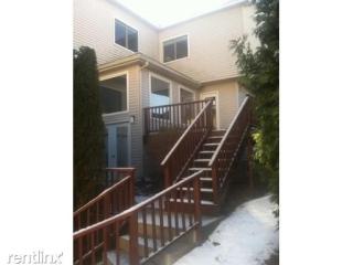 261 Captain Eames Cir, Ashland MA  01721-3914 exterior