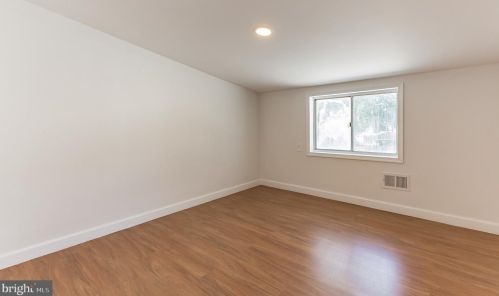 720 Carter Ave, West Deptford NJ  08096-1468 exterior