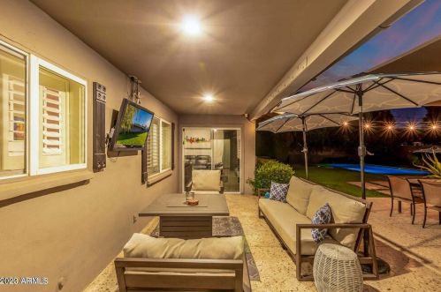 6849 2nd St, Phoenix AZ  85012-1005 exterior