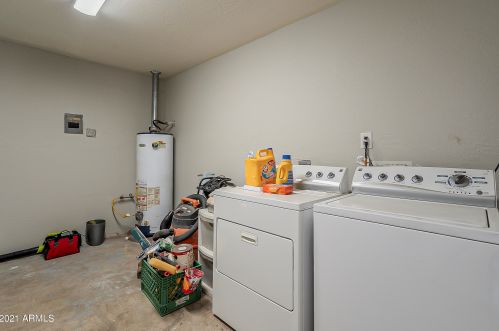 4007 El Caminito Dr, Phoenix AZ 85051-4623 exterior