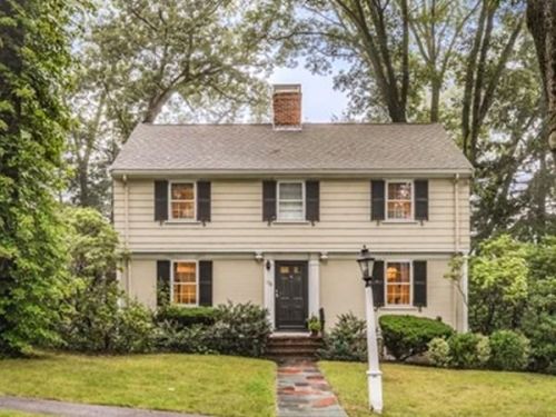 122 Birds Hill Ave, Needham, MA 02492-4243
