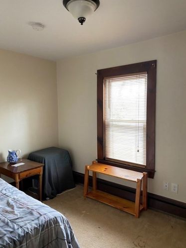 89 Charles St, Whitman MA 02382-2005 exterior