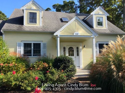 260 Queen Anne Dr, Eastham MA  02642-1791 exterior