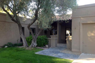 2556 Denton Ln, Phoenix, AZ 85016-3641