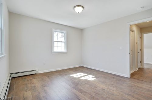 6 Watsessing Ave, Belleville NJ  07109-4101 exterior