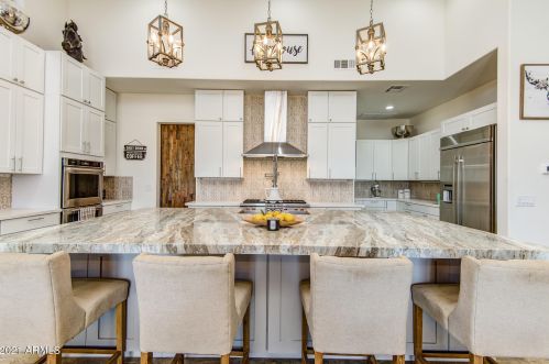 35205 3rd Ave, Phoenix AZ 85027-5908 exterior