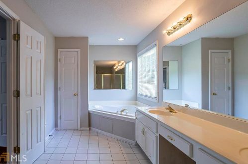 438 Whitewater Trl, Stockbridge GA  30281-5966 exterior