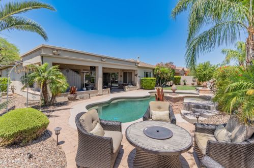 26205 56 Dr, Phoenix AZ 85031-1831 exterior