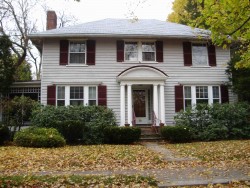 18 Nathan Rd, Newton, MA 02459-1105