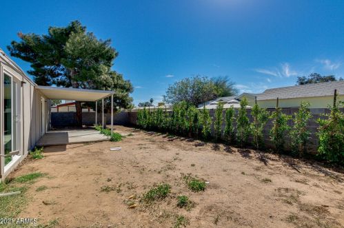 18439 2nd St, Phoenix AZ 85022-1008 exterior