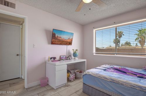 1615 Charleston Ave, Phoenix AZ 85032-1593 exterior