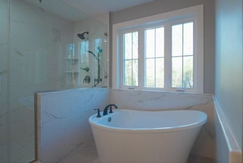 1 Dogwood Ln, North Reading MA 01864-1925 exterior