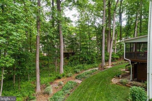 5424 Wooded Way, Columbia MD 21044-5722 exterior