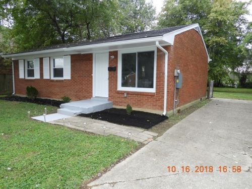 11110 Thunder Dr, Louisville KY  40272-4331 exterior