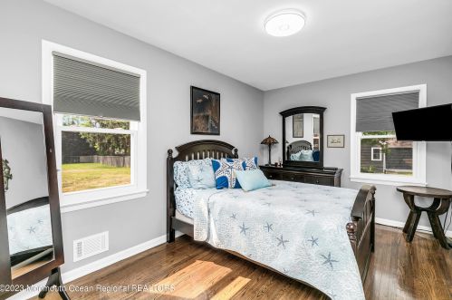 1120 Sycamore Ave, Tinton Falls NJ 07724-3237 exterior