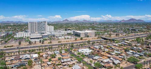 1121 11th St, Phoenix AZ 85006-2744 exterior