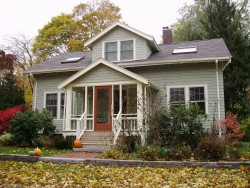 15 Brewster Rd, Newton, MA 02461-1301