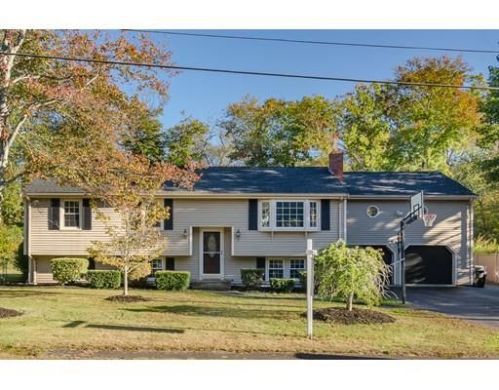 10 College Rd, East Bridgewater, MA 02324-1108