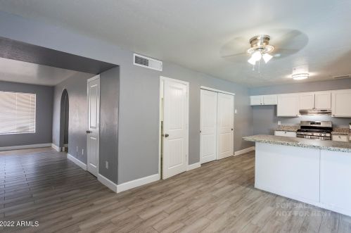 2014 51 Dr, Phoenix AZ 85035-1902 exterior