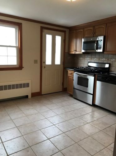 82 George St, Arlington MA  02476-7302 exterior