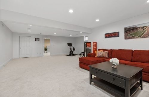 27 Maryknoll Dr, Hingham MA 02043-3477 exterior