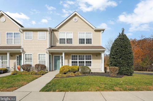 307 Redbud Ln, West Deptford NJ  08051-2297 exterior