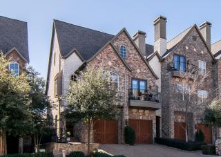728 Rockingham Dr, Irving, TX 75063-8065