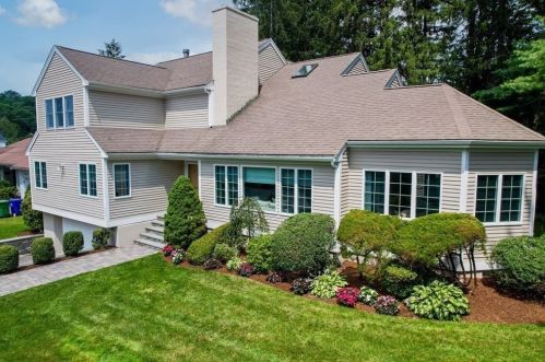 344 Brookline St, Newton, MA 02459-3137