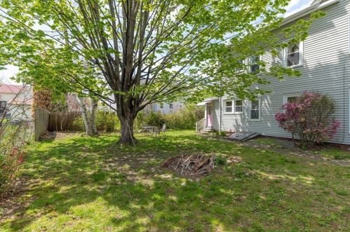 14 Walnut St, Agawam MA  01001-1408 exterior