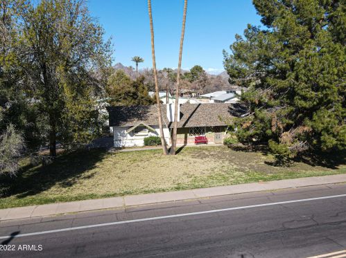 2802 Campbell Ave, Phoenix AZ  85016-4933 exterior