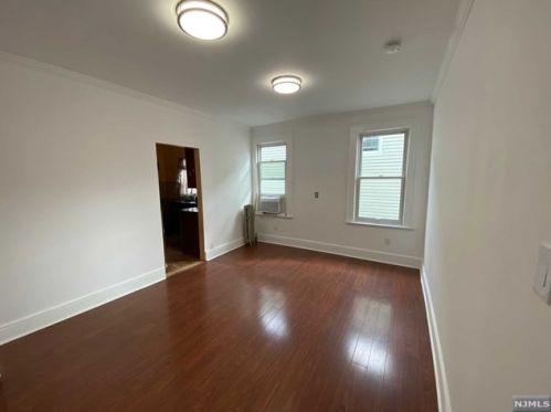 206 Highland Ave, Kearny NJ  07032-2010 exterior